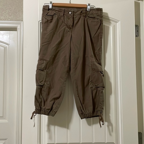 J.Crew light brown cargo capris - size 4 city fit - Picture 1 of 7